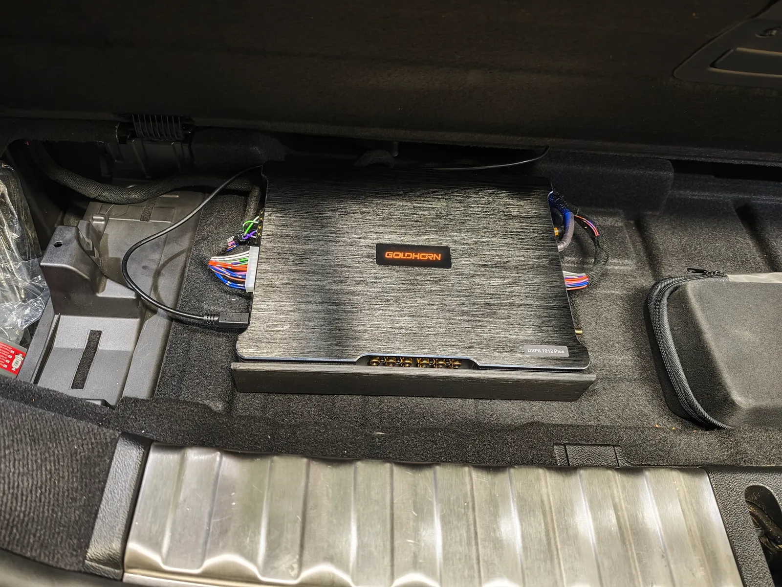BMW 320 (G21) Hi-Fi Ses Sistemi – Bmw g21 goldhorn dspa 1012 plus amplifie