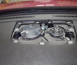 alfa-romeo-junior-ibrida-ses-sistemi center hoparlör