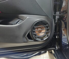 BMW 520i g60 ön kapı ses sistemi